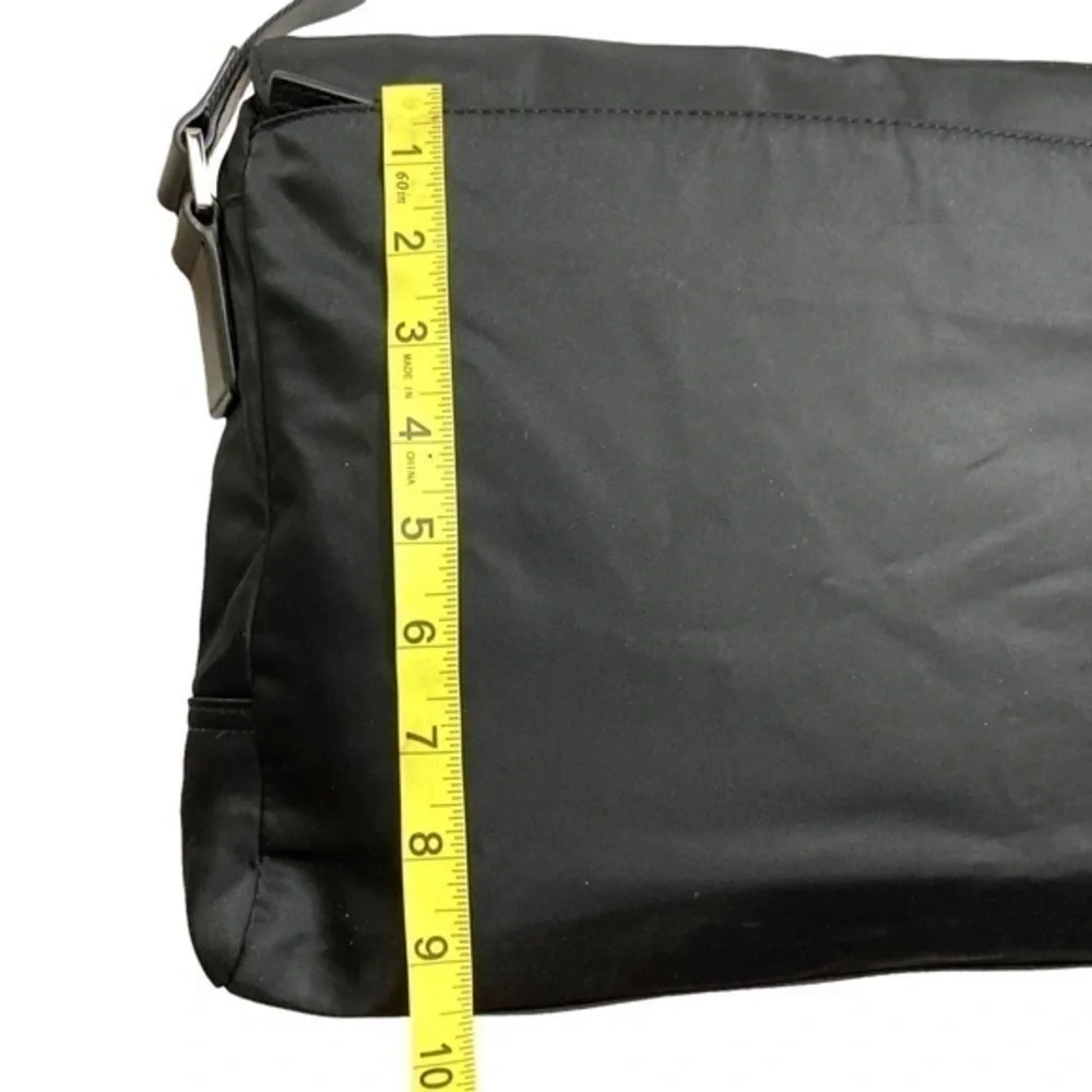 Michael kors black nylon laptop messenger bag unisex